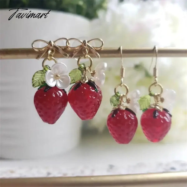 Tavimart A Pair Glass Red Strawberry Drop Earrings