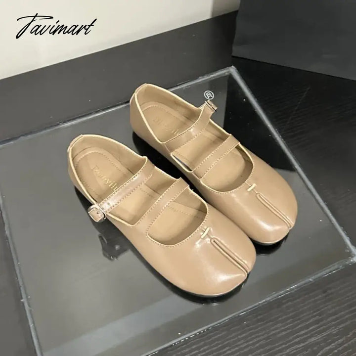 Tavimart - Autumn French Style Pu Tabi Ninja Moccasins Round Split Toe Shallow Women Single Shoes